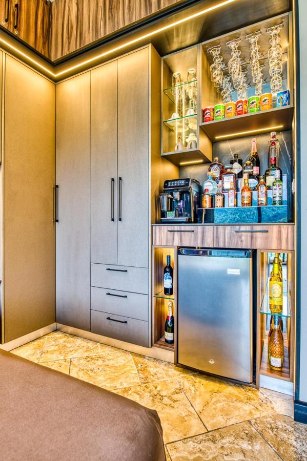 Secretjaco - Luxury Beach Front Penthouse With Pool & Jacuzzi Екстер'єр фото